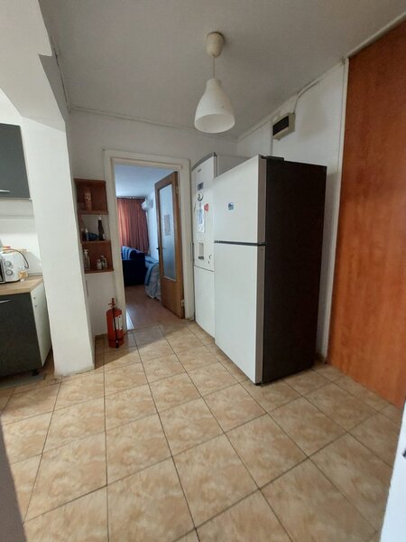 Rahova, Str. Modoran Ene (Sector 5), apartament 4 camere, 85 mp.