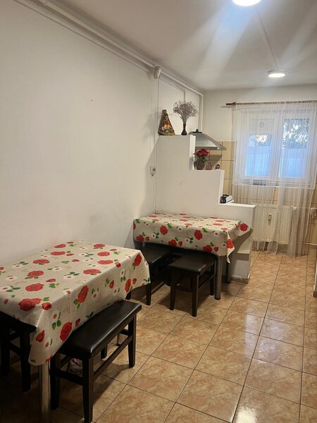 Rahova, Str. Modoran Ene (Sector 5), apartament 4 camere, 85 mp.